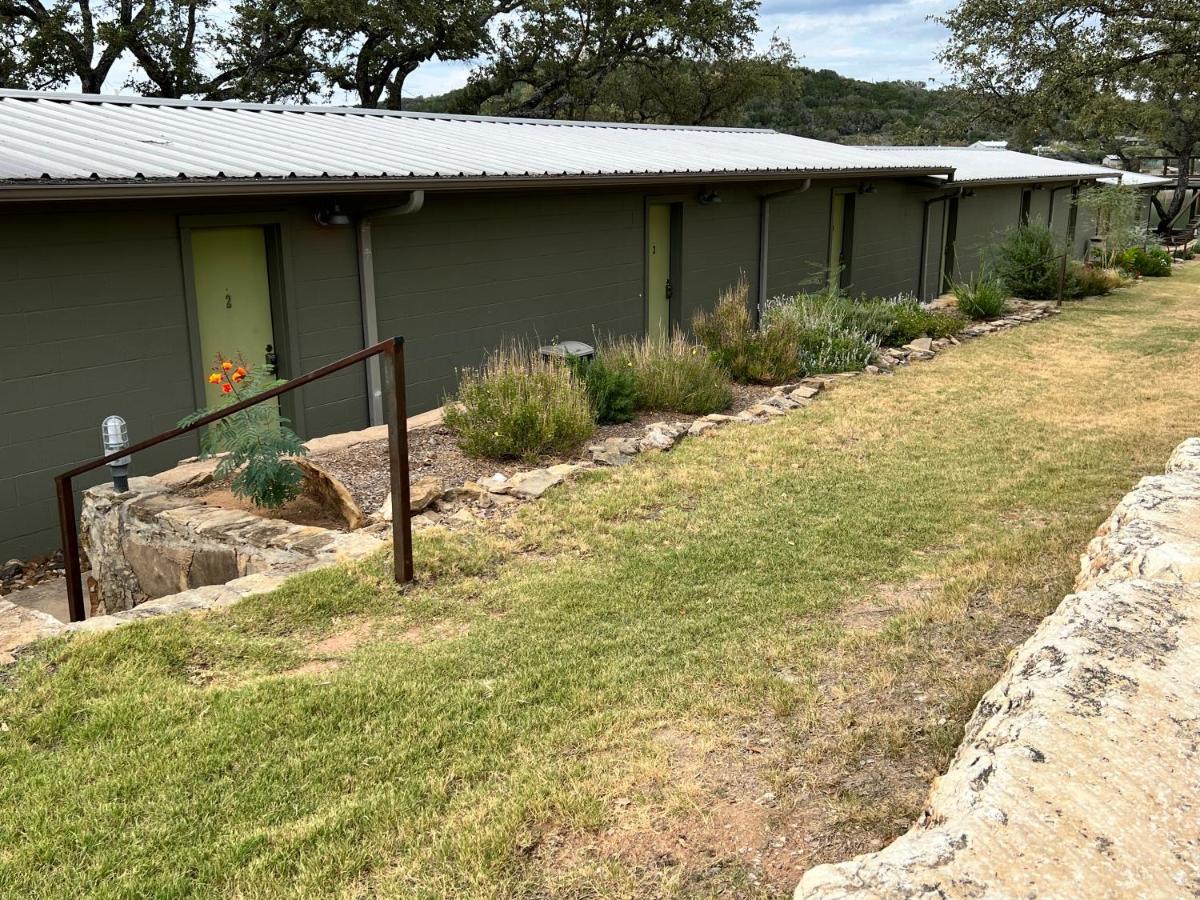 Painted Sky Inn Burnet Exterior photo